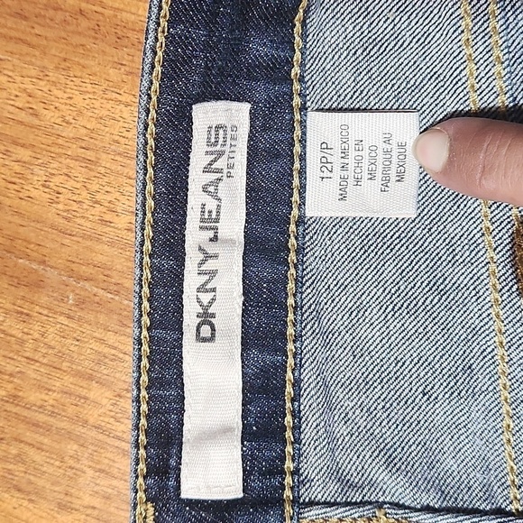 DKNY JEANS PETITES SZ 12 - Picture 2 of 7